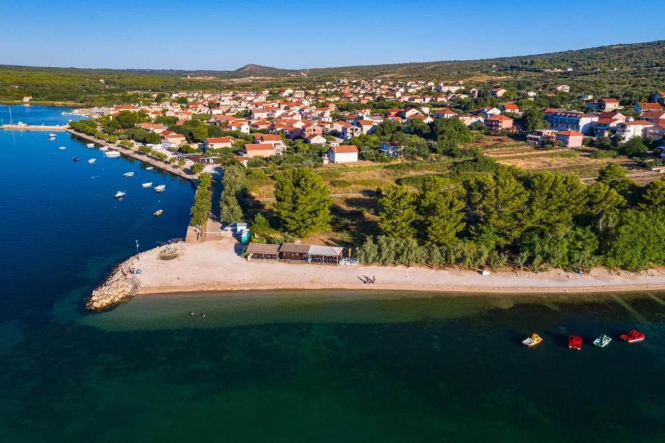 Apartment By The Sea Posedarje Exterior foto